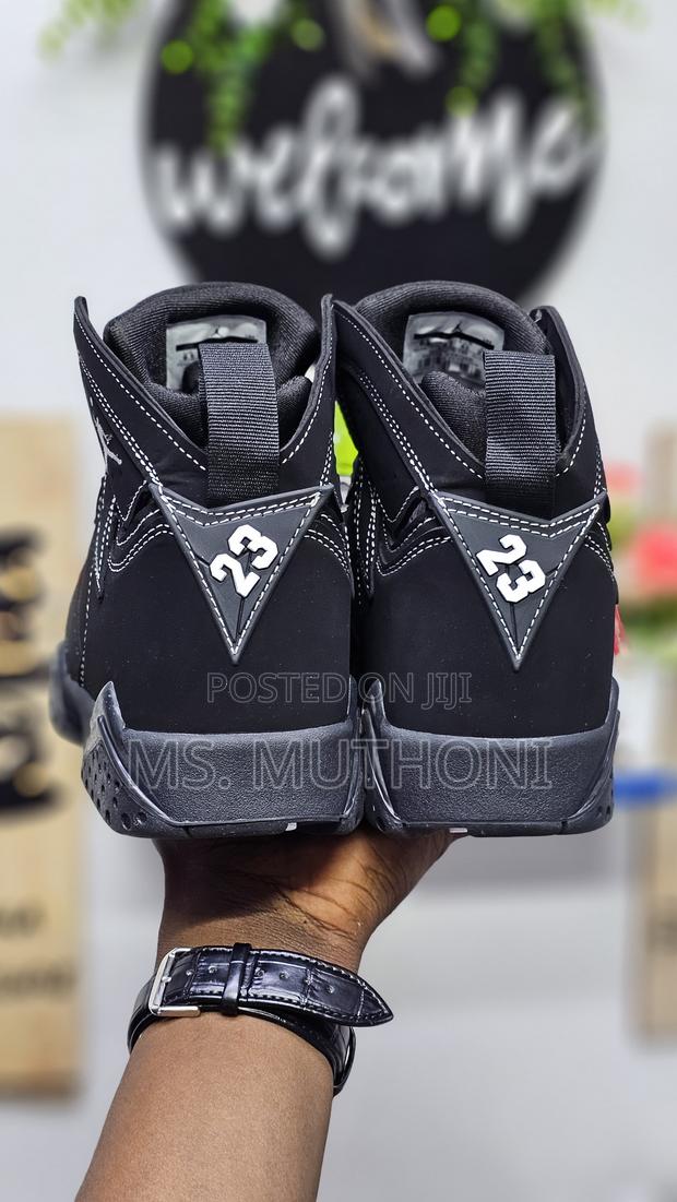 NEW NEW Arrivals " Jordan/44/45 - thumbnail 11