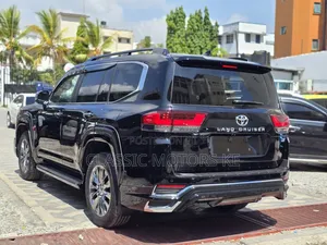 Toyota Land Cruiser 3.5 Petrol 4WD 2022 Black