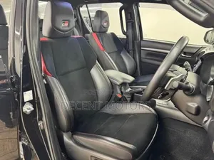 Toyota Hilux 2.4 Diesel 2020 Green