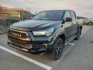 Toyota Hilux 2.4 Diesel 2020 Green