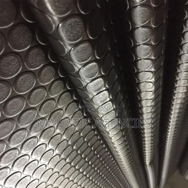 Garage PVC Coin Mat - thumbnail 2