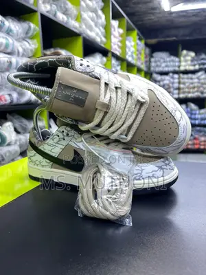 Nike Sb Dunk Travis Scott* *Size 38-45*