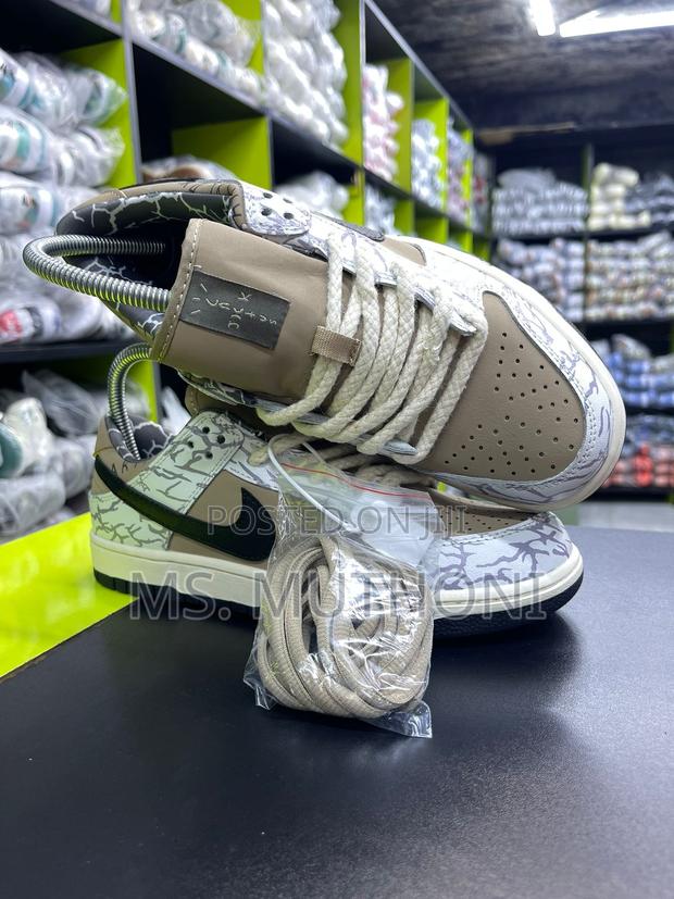 Nike Sb Dunk Travis Scott* *Size 38-45* - thumbnail 2