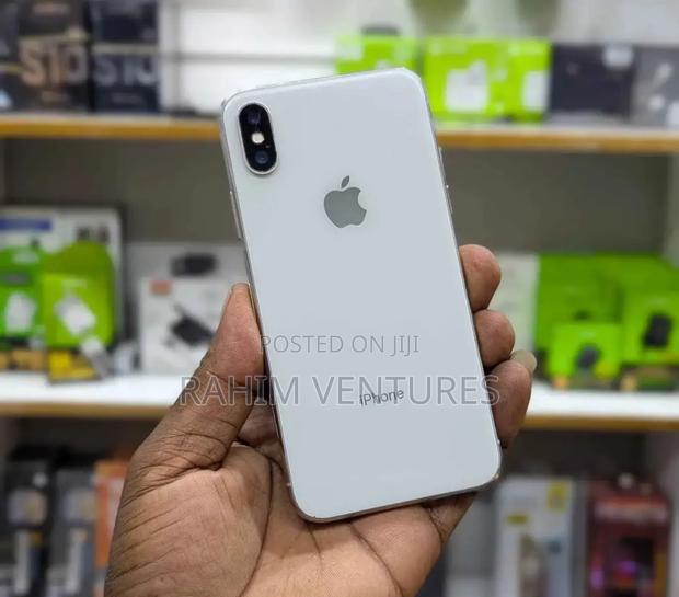 Apple iPhone X 256 GB White - main view