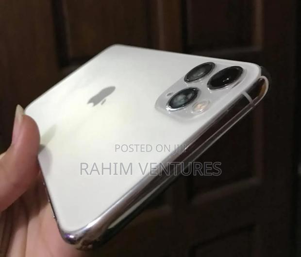 Apple iPhone 11 Pro Max 256 GB Silver - thumbnail 3