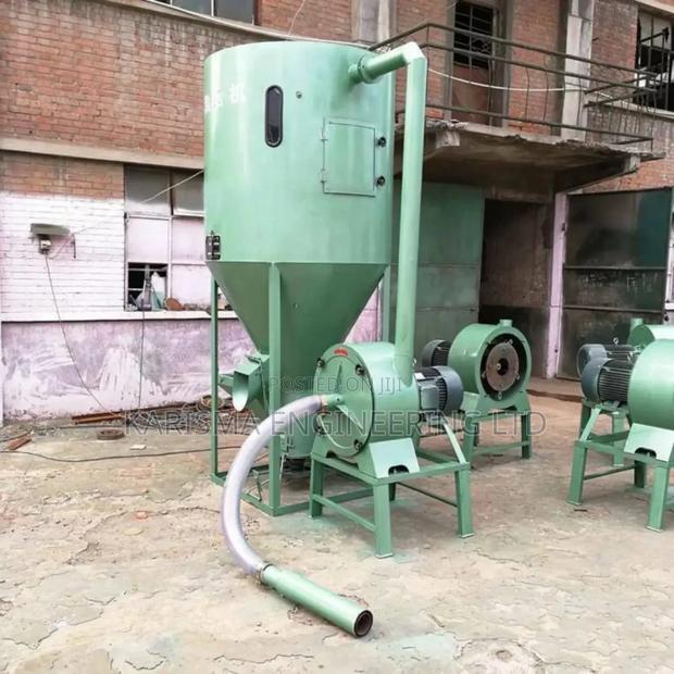 Vertical Agricultural Feed Mixer