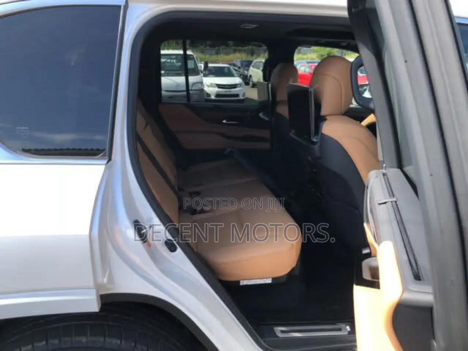 Lexus LX 2023 White