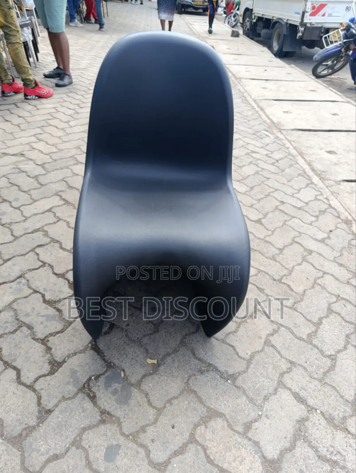 Black Plastic Salon ,/Balcony Chairs