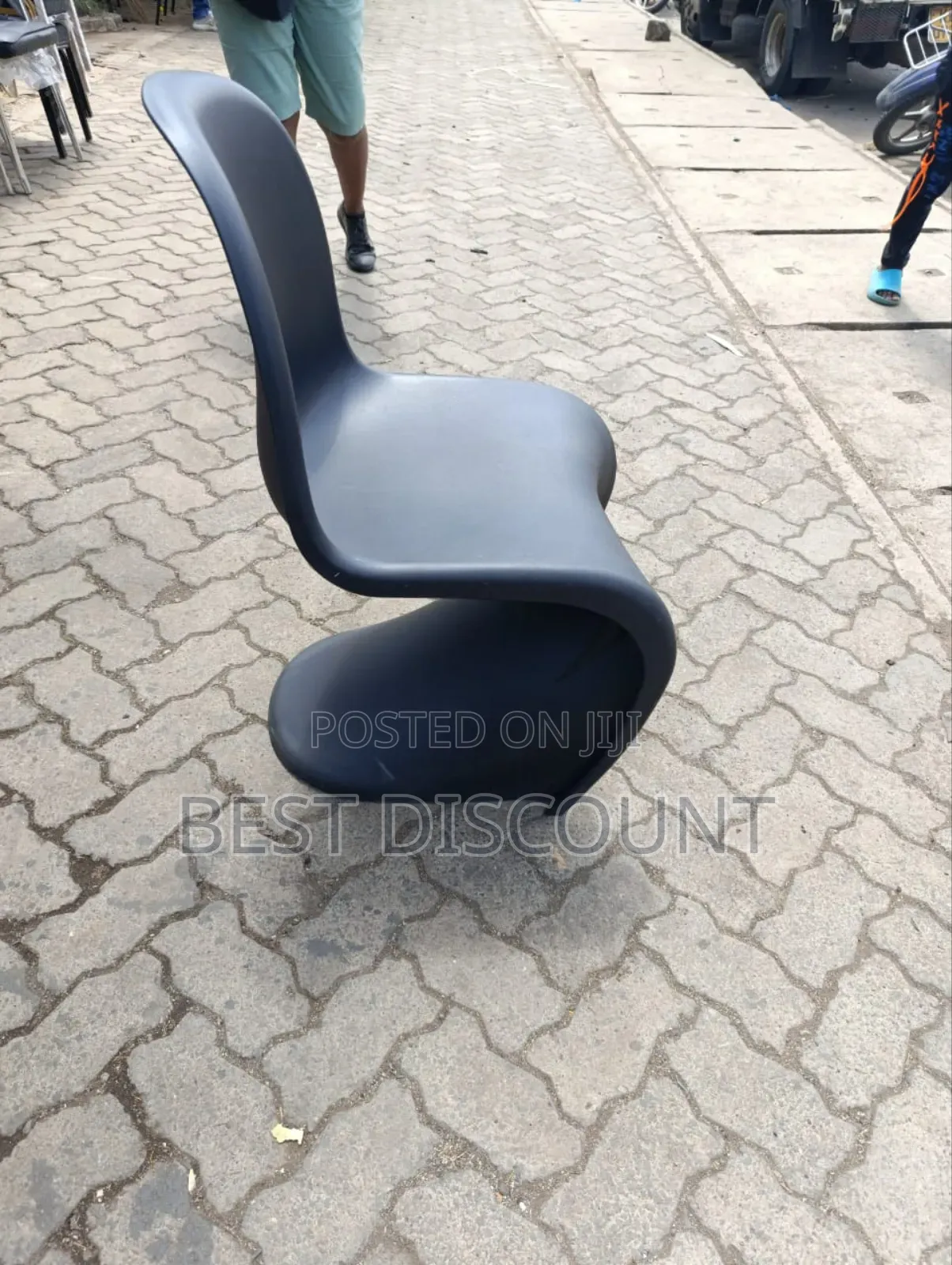 Black Plastic Salon ,/Balcony Chairs