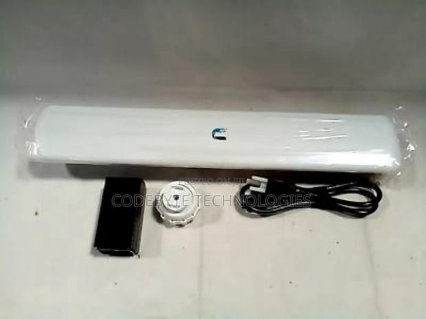 Ubiquiti Airmax 5ghz Liteap Ac Access Point (Lap-120) - main view
