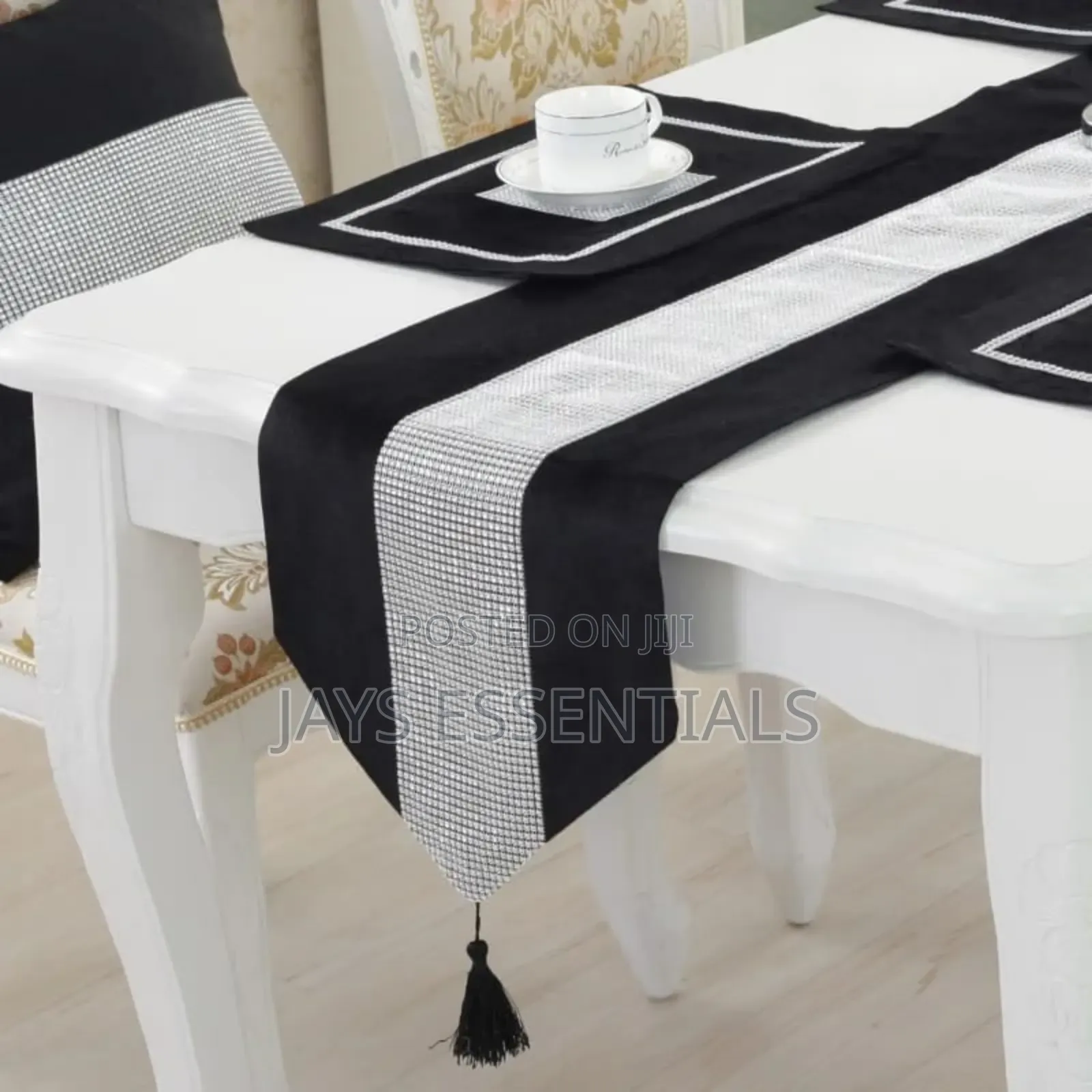 13pc Table Mats + Runner Set