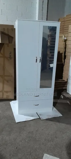 2 Door Wardrobe With Mirror