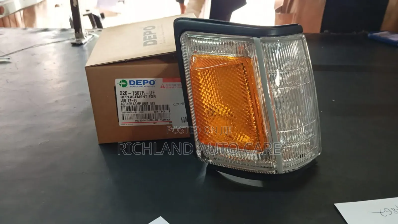 Subaru Leon Cornerlamp