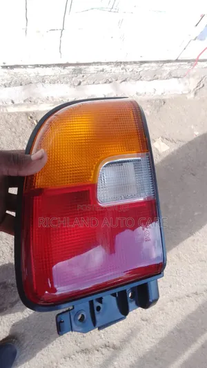 Rav 4 Sx11 Taillight