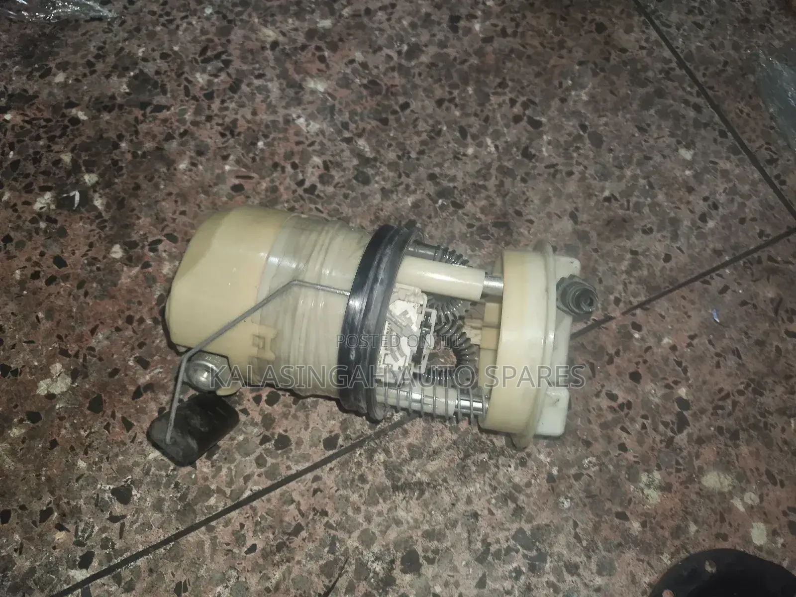 Nissan Tiida Fuel Pump