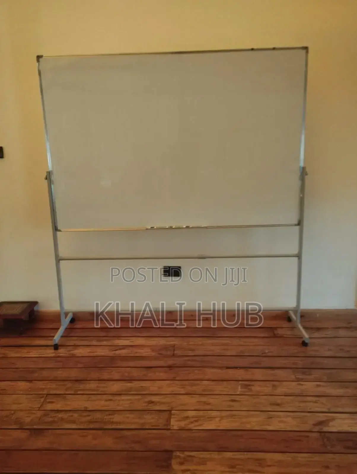 Whiteboard ^^Flippable Preaching Whiteboard ••1.8m X 1.2m••