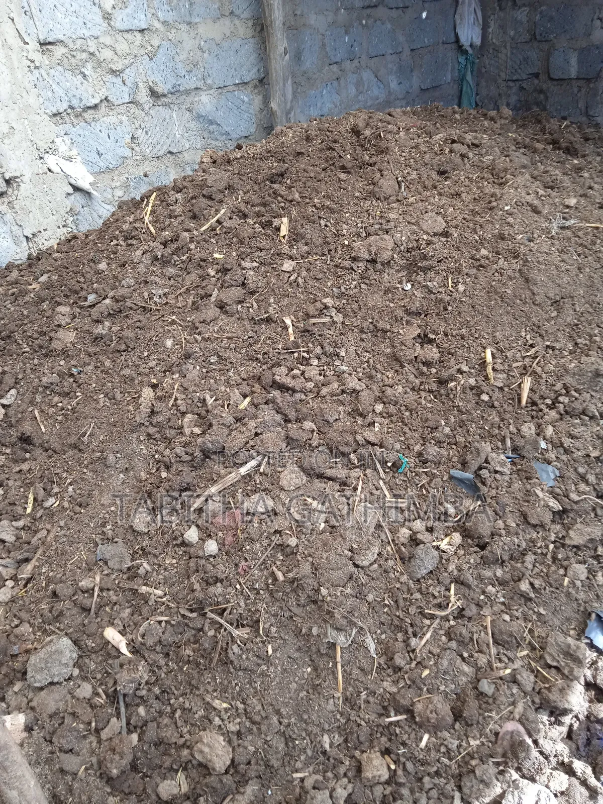 Chicken Manure. Goat, and Cow Manure