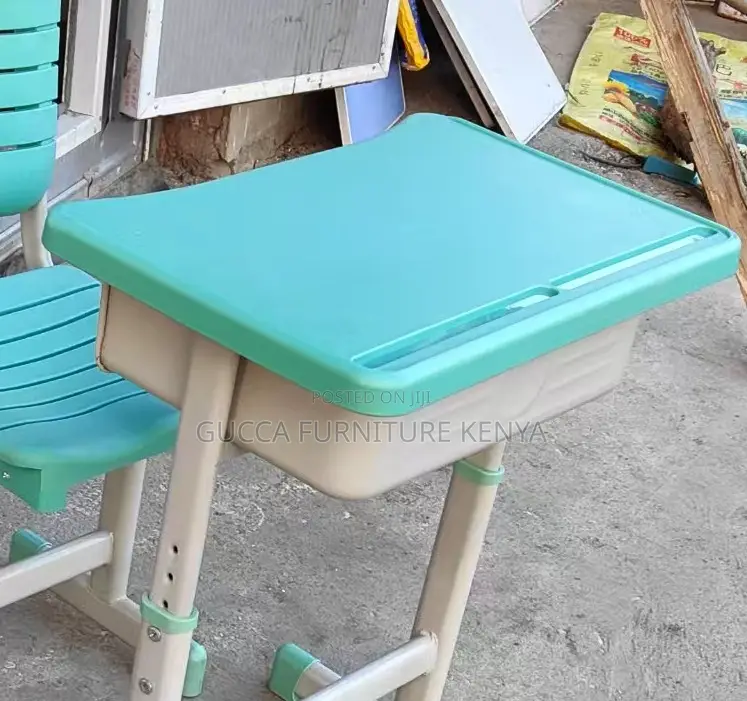Kid's Furniture: Modern Adjustable Children's Study Station