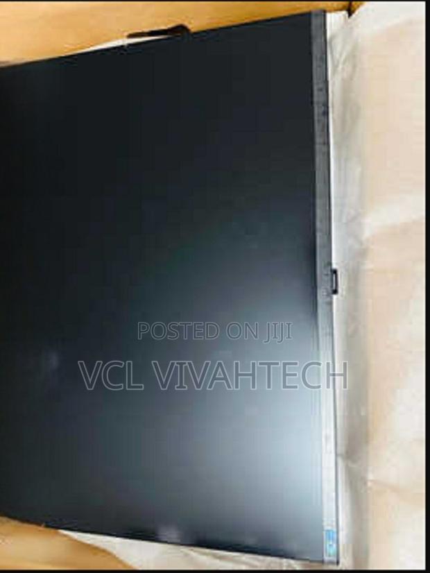 Samsung Viewfinity S8 32" Black Monitor - main view