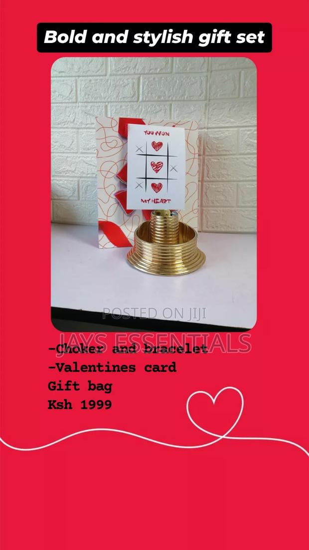 Bold and Stylish Valentines Gift Set - thumbnail 2