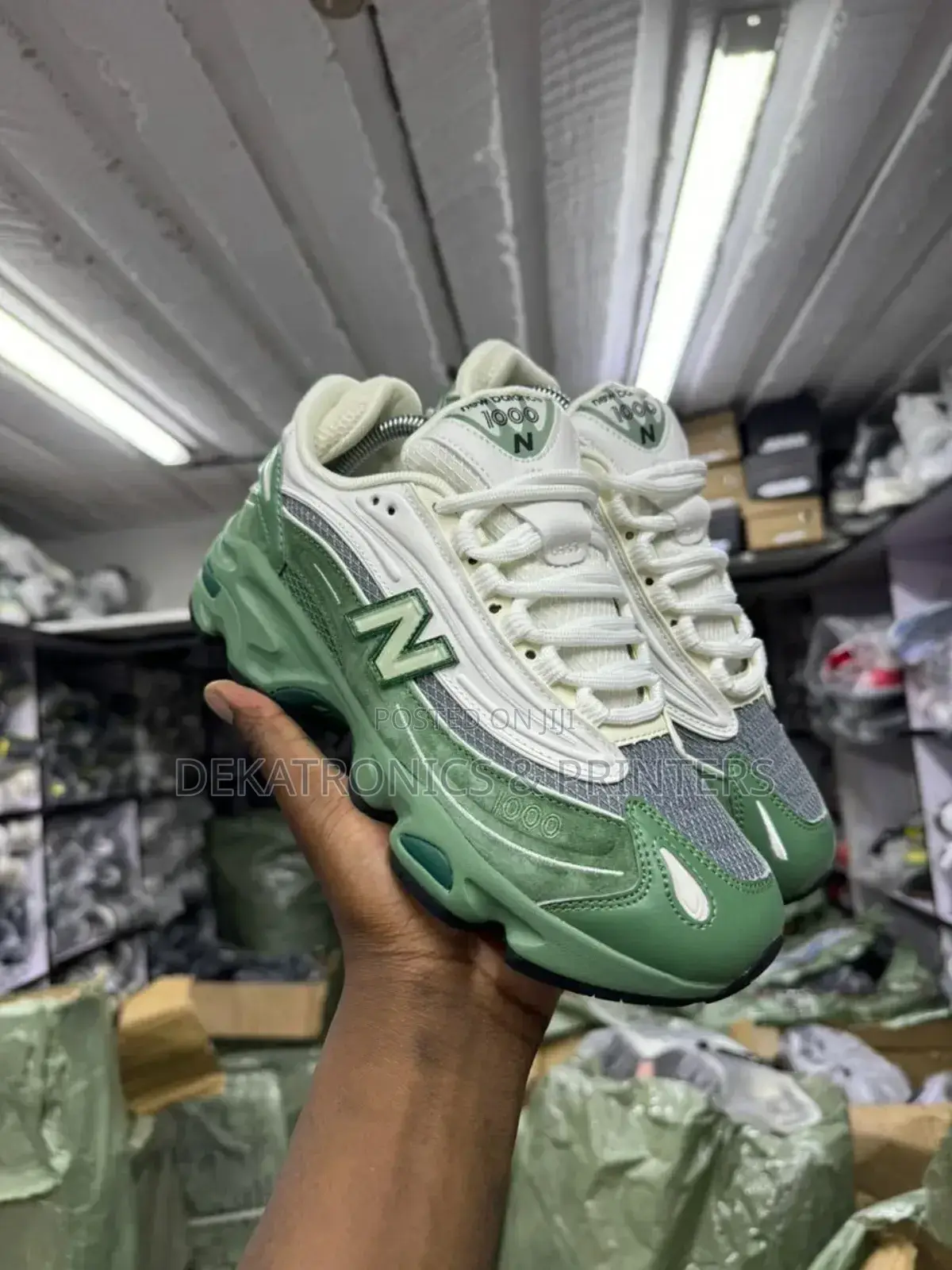 New Balance 1000
