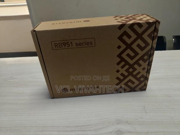 Mikrotik Wireless and Router Rb951 Routerboard - main view