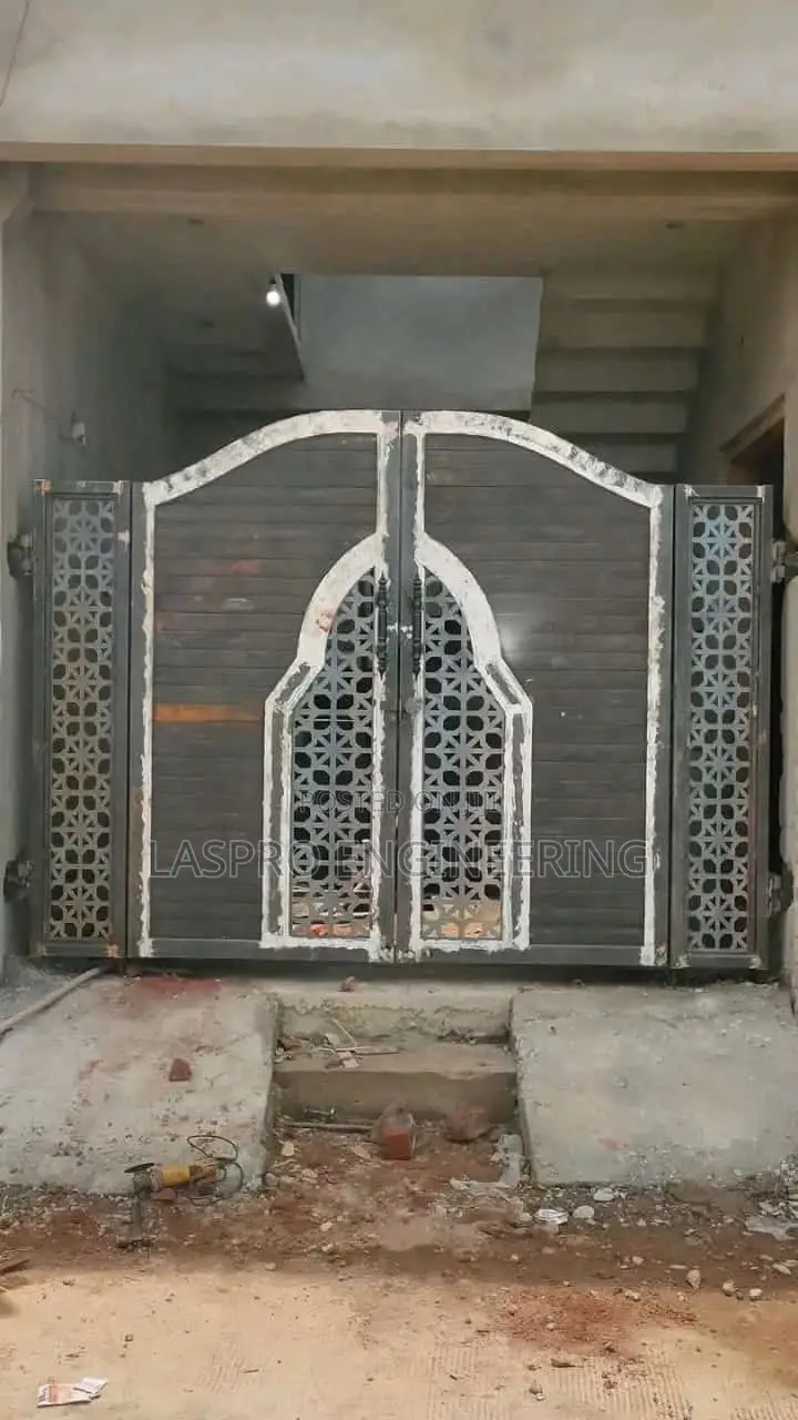 Gate/ Powder Coated Gate