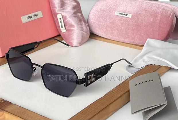 Unique Sunglasses Designer - main view