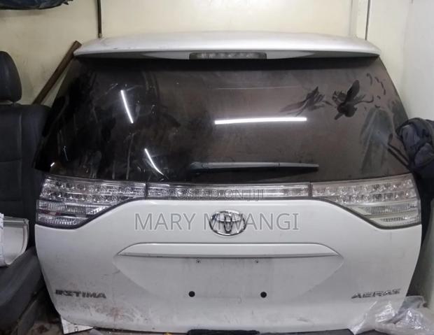 Toyota Estima Aeras 2015 Tailgate /Boot - main view