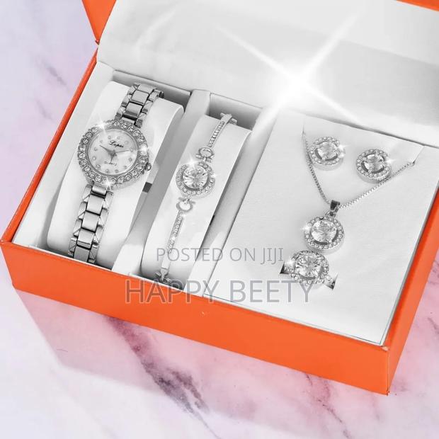 Diamond Luxury Jewelry Set - thumbnail 2