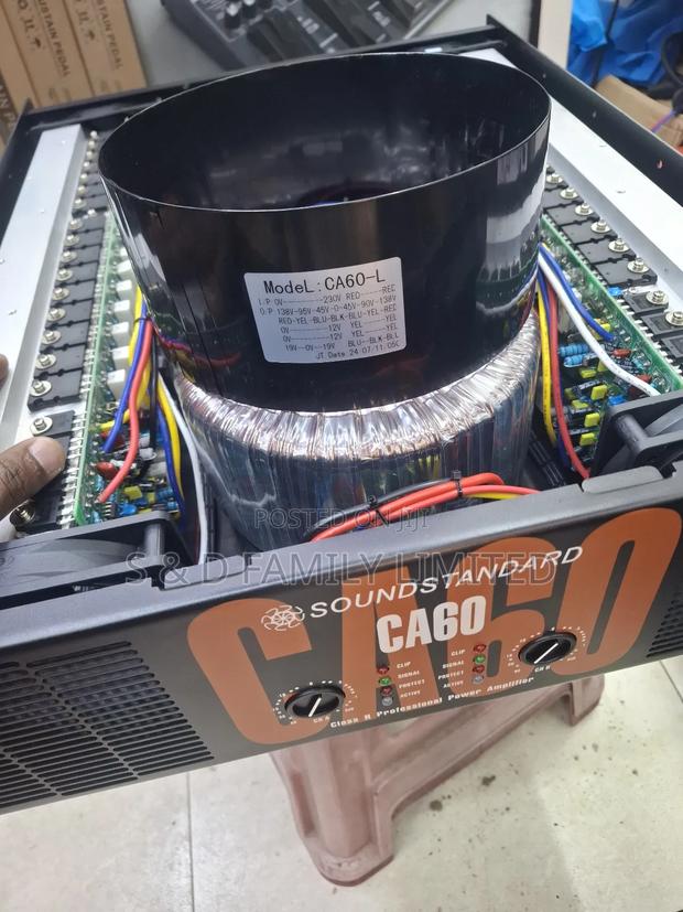 Soundstandard CA 60 Crest Audio Amplifier - main view