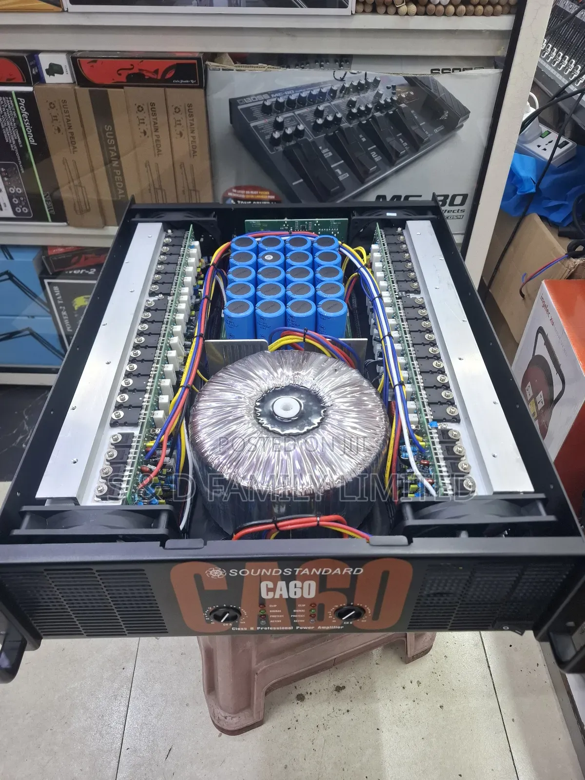 Soundstandard CA 60 Crest Audio Amplifier