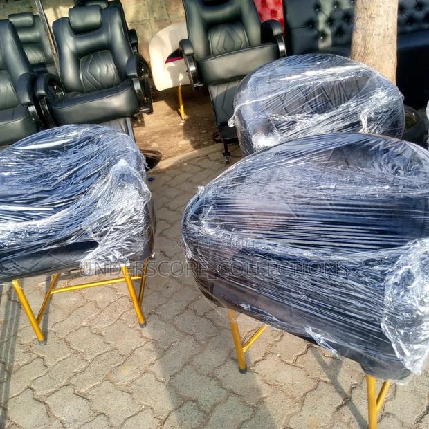 Beautiful Salon Chairs - thumbnail 5