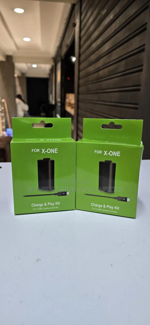 Xbox One Charge Play Kit - main view
