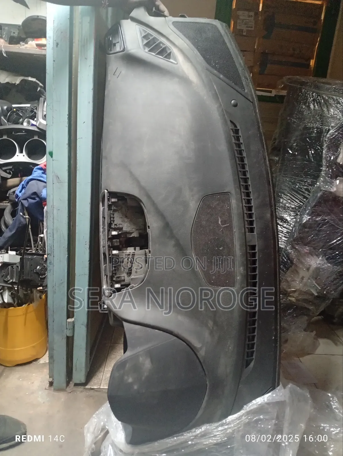 Dashboard Mazda Axela 2012