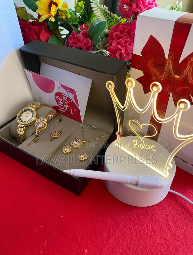 5 in 1 Ladies Gift Set With LED Lighting Board - thumbnail 3