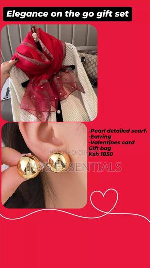 Warm and Stylish Gift Package - main view