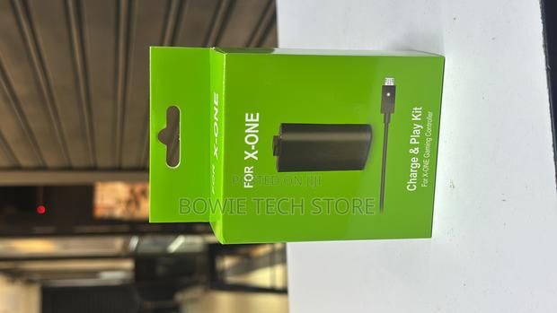 Xbox One Charge and Play Kit - thumbnail 2