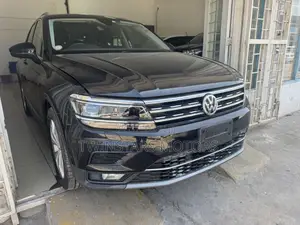 Volkswagen Tiguan 2.0T SEL R-Line Black FWD 2019 Black