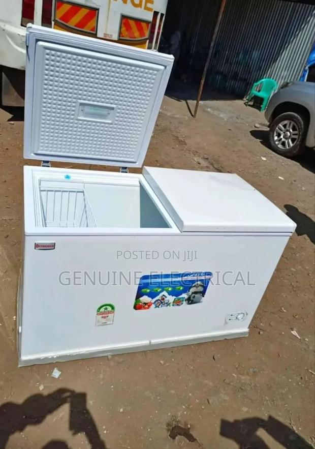 Remier 400litres Chest Freezer/ 400l Deep Freezer - main view