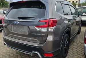 Subaru Forester 2022 Gold