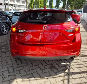 Mazda Axela 2018 Red