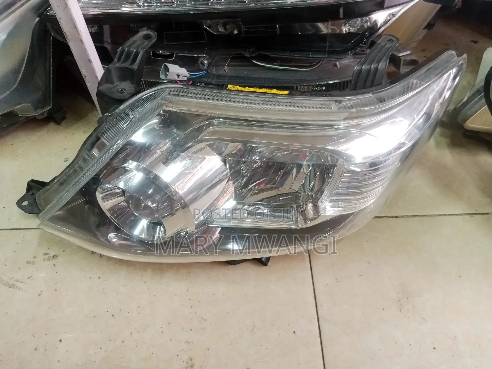 Headlights Fortuner 2014/2015