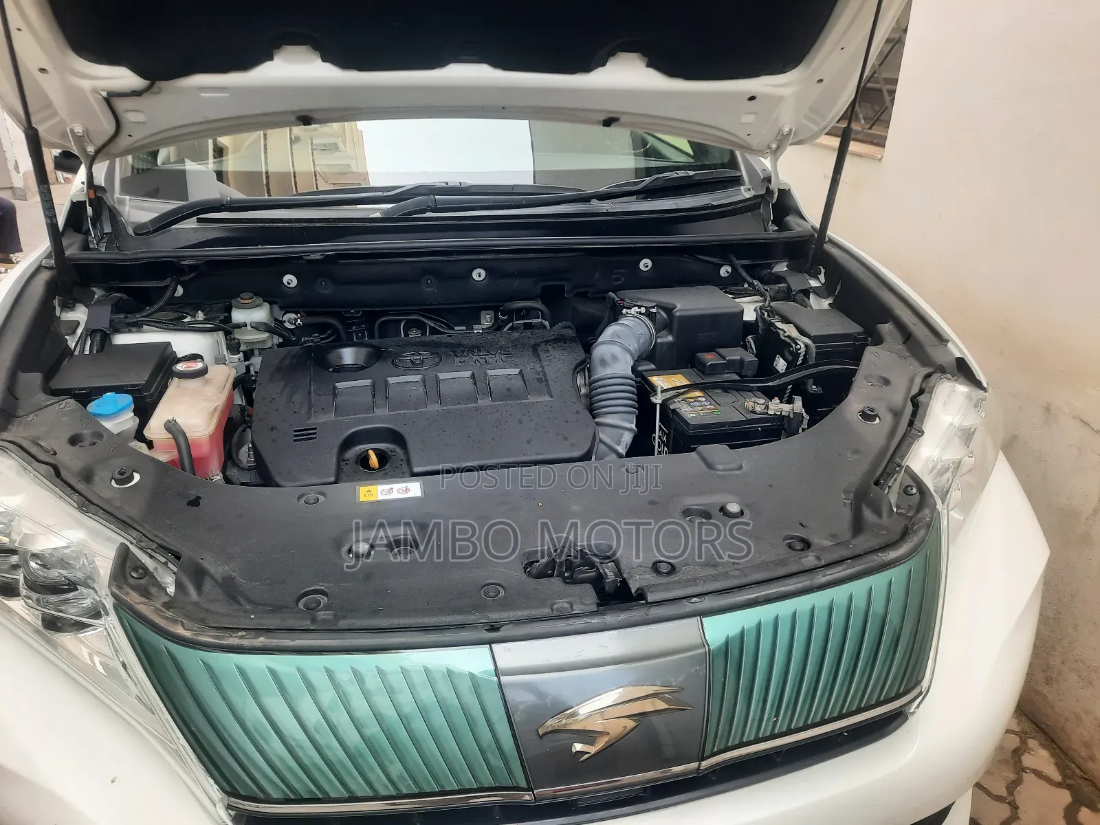 Toyota Harrier 2.0 2018 White