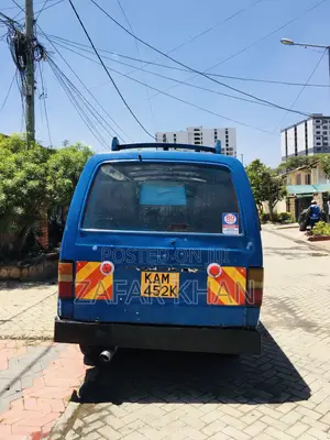 New Nissan Caravan (Urvan) 1987 Blue
