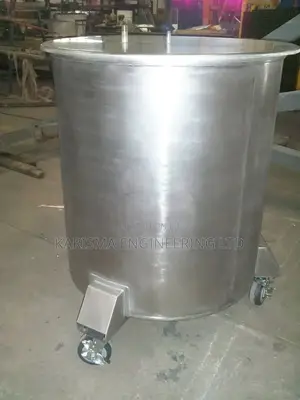 Stainless Steel Chemical Mixing/Storage Tanks