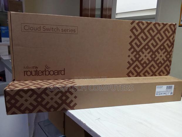 CCR 326-24-2s-Rm Mikrotic Gigabit Switch - thumbnail 2