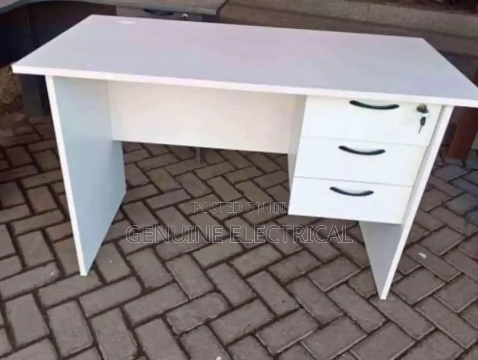 Cool Office Desk Available