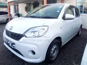 Toyota Passo 1.0 FWD 2016 Pearl