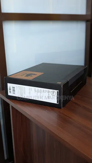 New Laptop Dell XPS 13 9320 16GB Intel Core I7 SSD 512GB